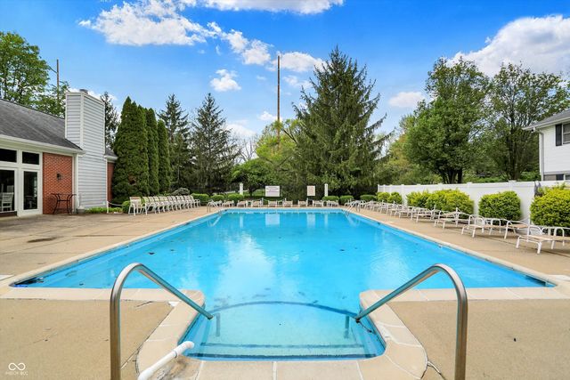 8354 Glenwillow Lane 205, Indianapolis, IN 46278