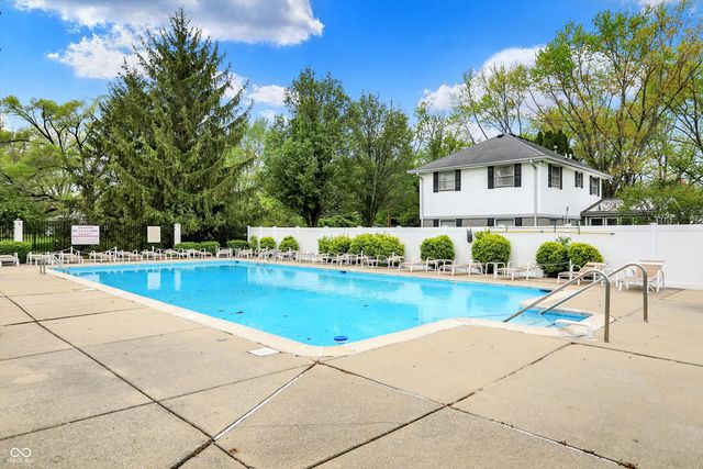 8354 Glenwillow Lane 205, Indianapolis, IN 46278