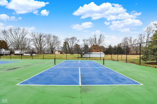 8354 Glenwillow Lane 205, Indianapolis, IN 46278