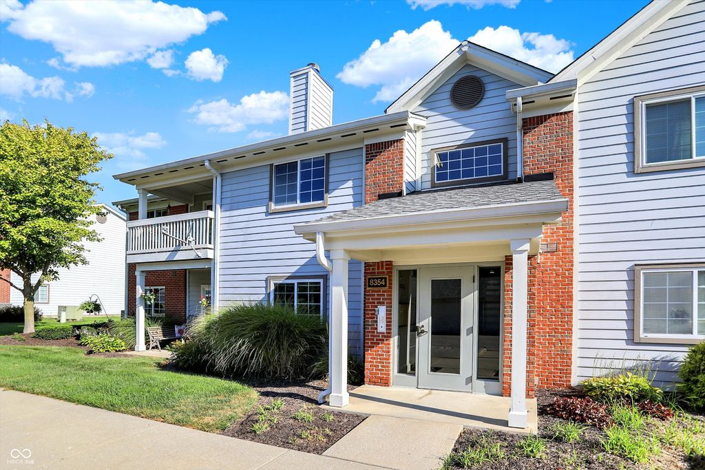 8354 Glenwillow Lane 205, Indianapolis, IN 46278