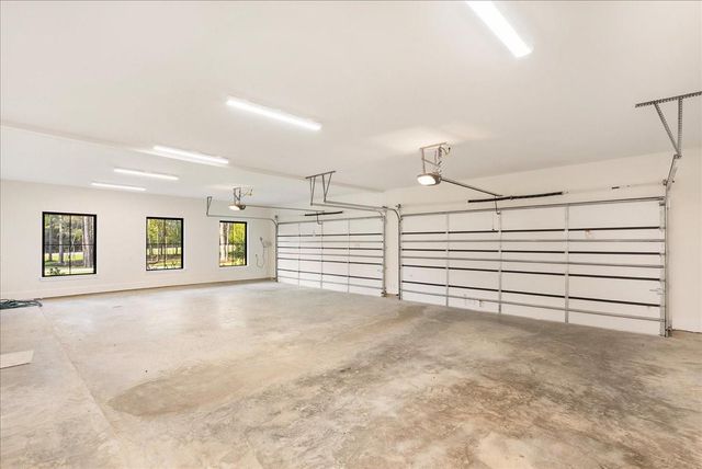 26041 Crown Ranch Boulevard, Montgomery, TX 77316