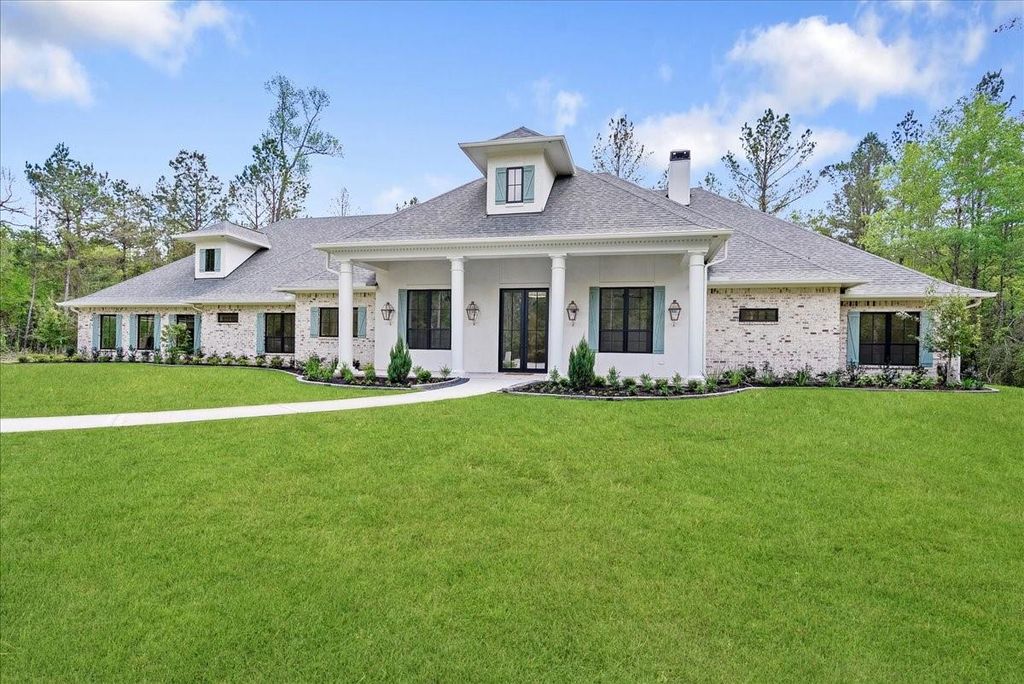 26041 Crown Ranch Boulevard, Montgomery, TX 77316