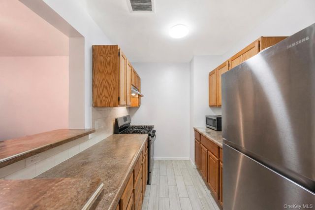 425 Barbey Street, Brooklyn, NY 11207