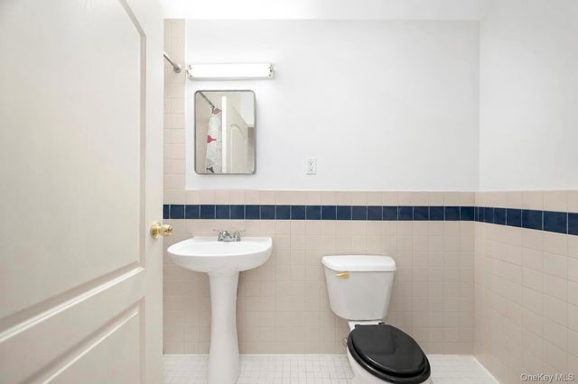 425 Barbey Street, Brooklyn, NY 11207