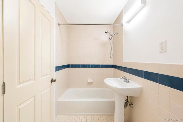 425 Barbey Street, Brooklyn, NY 11207