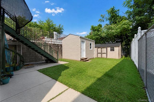 425 Barbey Street, Brooklyn, NY 11207