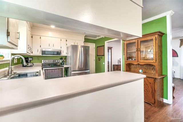 1400 Aries Dr, Pensacola, FL 32514