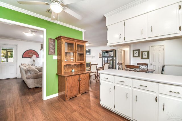 1400 Aries Dr, Pensacola, FL 32514