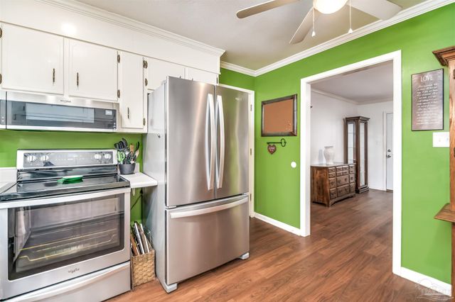 1400 Aries Dr, Pensacola, FL 32514