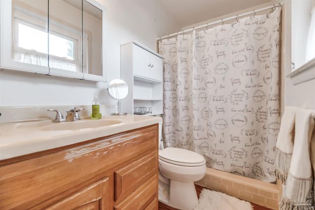 1400 Aries Dr, Pensacola, FL 32514