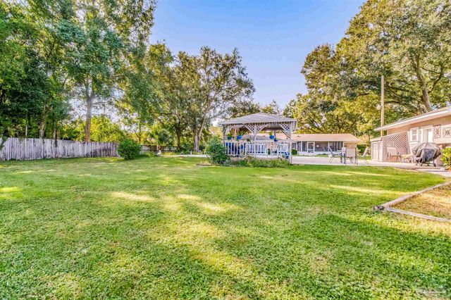 1400 Aries Dr, Pensacola, FL 32514