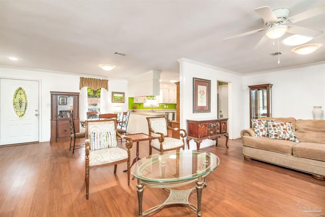 1400 Aries Dr, Pensacola, FL 32514