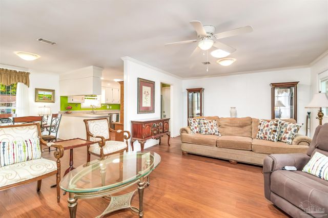 1400 Aries Dr, Pensacola, FL 32514