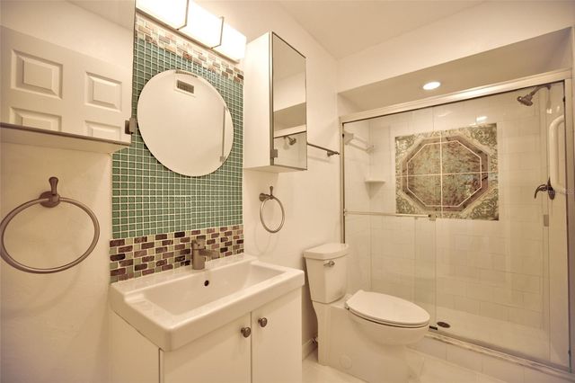 10134 REGAL DRIVE 1, Largo, FL 33774