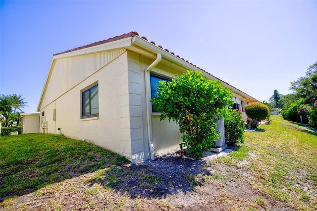 10134 REGAL DRIVE 1, Largo, FL 33774