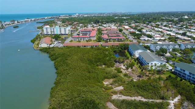 10134 REGAL DRIVE 1, Largo, FL 33774