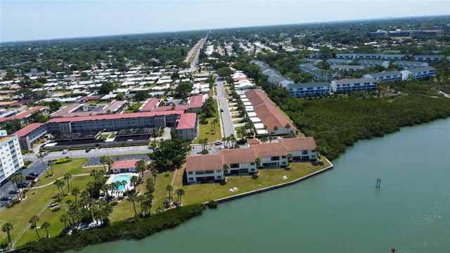 10134 REGAL DRIVE 1, Largo, FL 33774