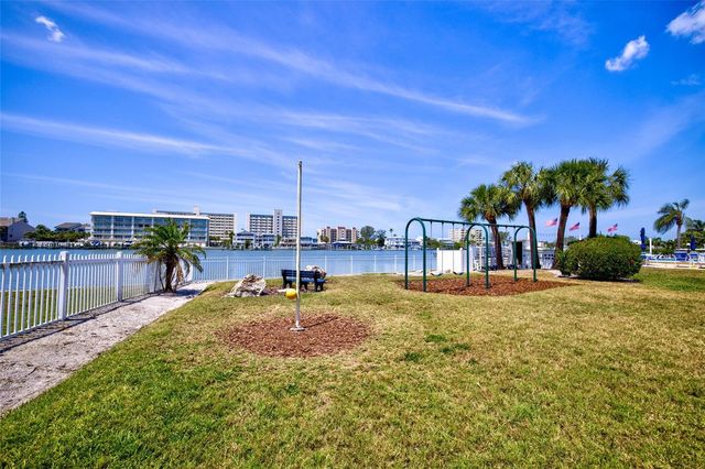 10134 REGAL DRIVE 1, Largo, FL 33774