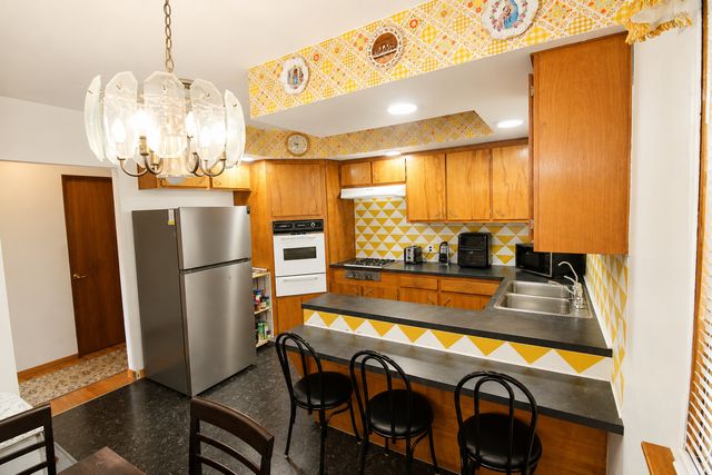 21 Morris Street, Joliet, IL 60436