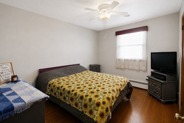 21 Morris Street, Joliet, IL 60436