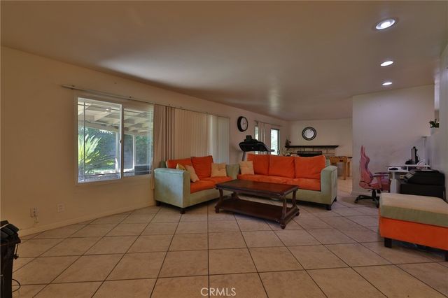 3748 Skylark, Riverside, CA 92505