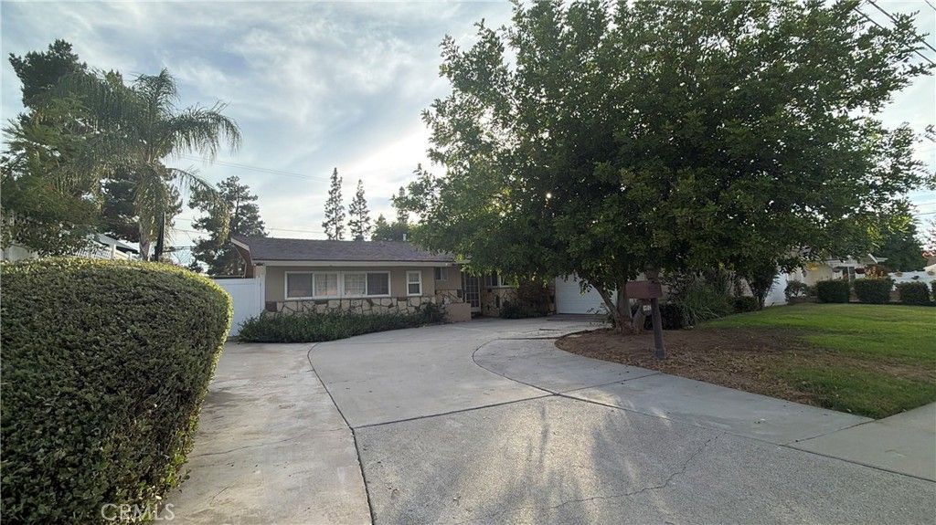 3748 Skylark, Riverside, CA 92505