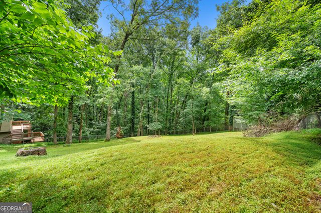 426 Riverlake Court, Woodstock, GA 30188