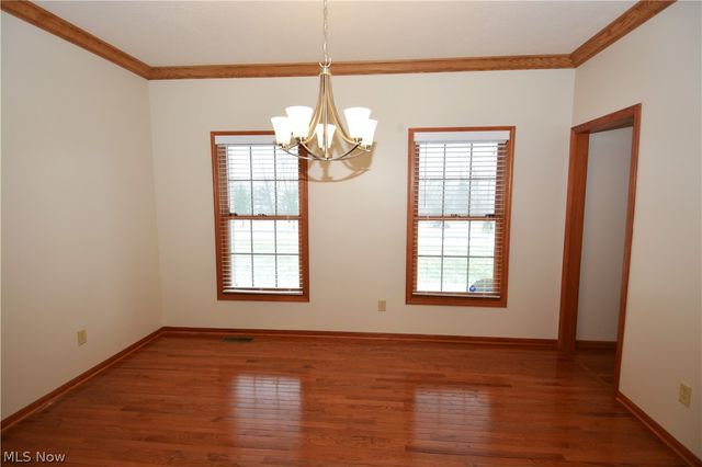 5301 Markwood Court, Valley City, OH 44280