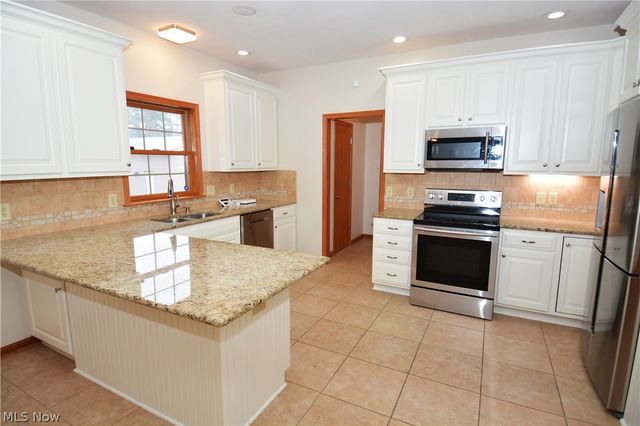 5301 Markwood Court, Valley City, OH 44280