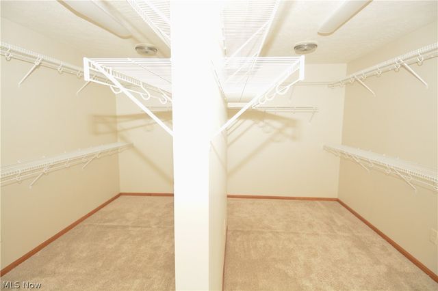 5301 Markwood Court, Valley City, OH 44280