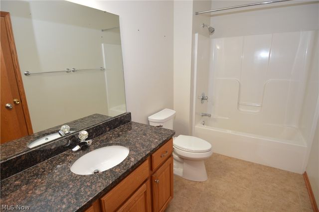 5301 Markwood Court, Valley City, OH 44280