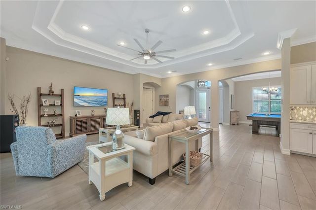 1451 Mockingbird DR, Naples, FL 34120