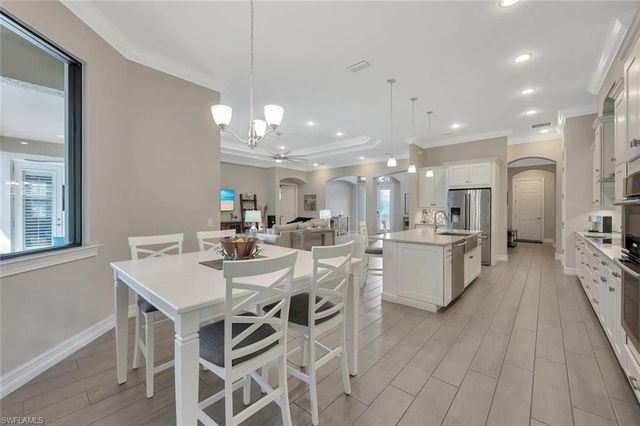 1451 Mockingbird DR, Naples, FL 34120