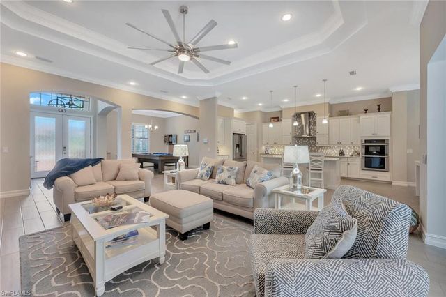 1451 Mockingbird DR, Naples, FL 34120