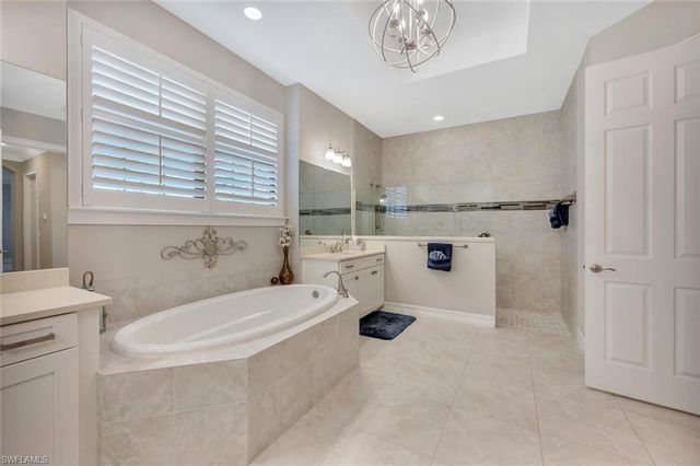 1451 Mockingbird DR, Naples, FL 34120