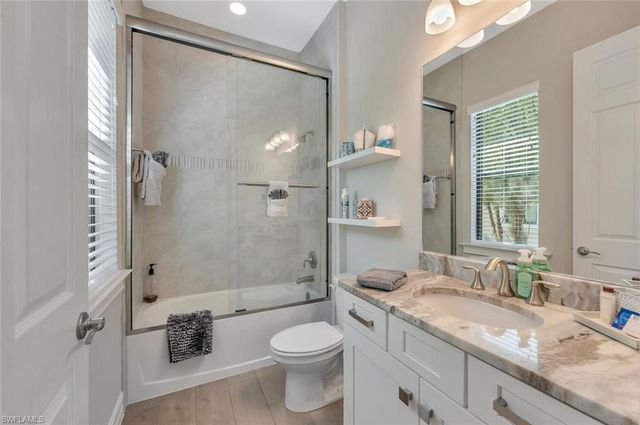 1451 Mockingbird DR, Naples, FL 34120