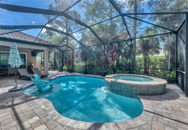 1451 Mockingbird DR, Naples, FL 34120