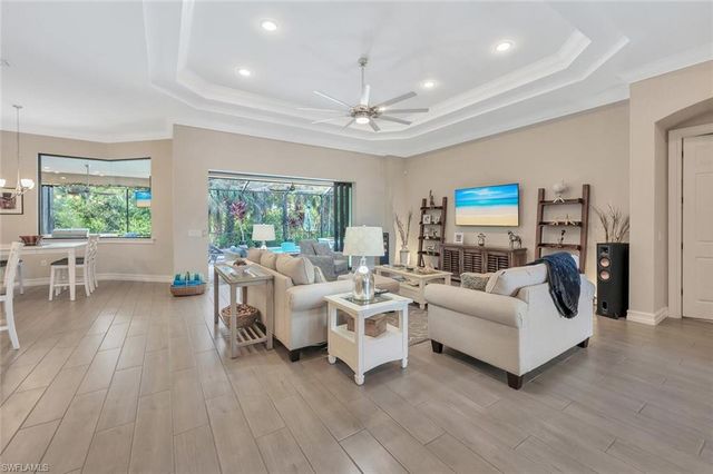 1451 Mockingbird DR, Naples, FL 34120