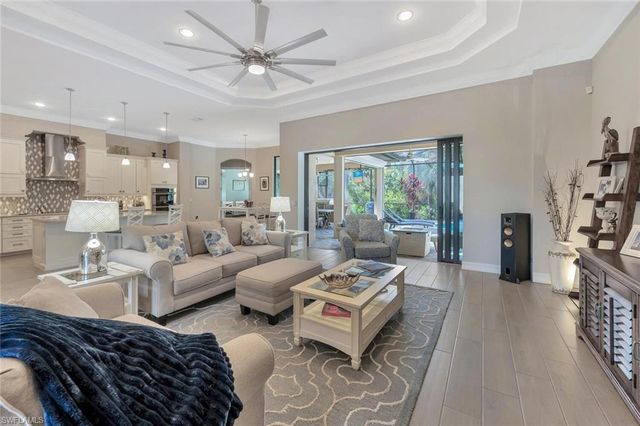 1451 Mockingbird DR, Naples, FL 34120