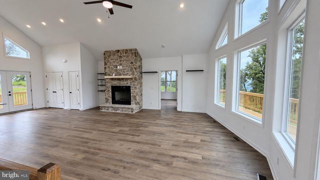 113 LEE DRIVE, Linden, VA 22642