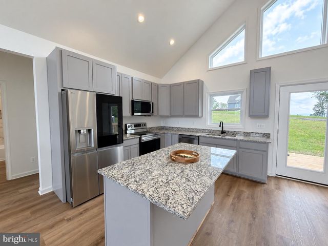 113 LEE DRIVE, Linden, VA 22642