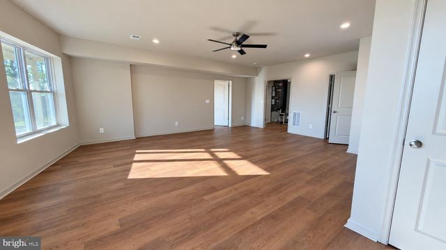 113 LEE DRIVE, Linden, VA 22642