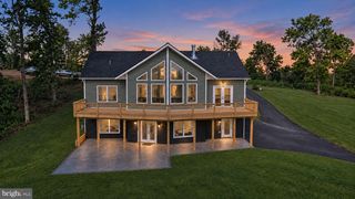 113 LEE DRIVE, Linden, VA 22642