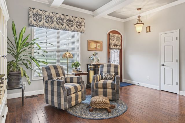 605 Concord Dr, Gallatin, TN 37066