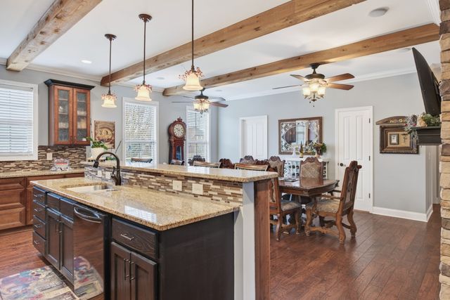 605 Concord Dr, Gallatin, TN 37066