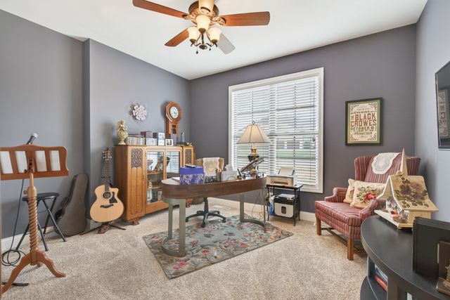 605 Concord Dr, Gallatin, TN 37066