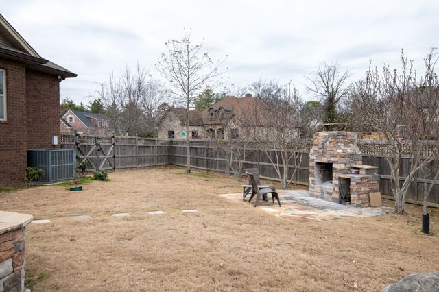 605 Concord Dr, Gallatin, TN 37066