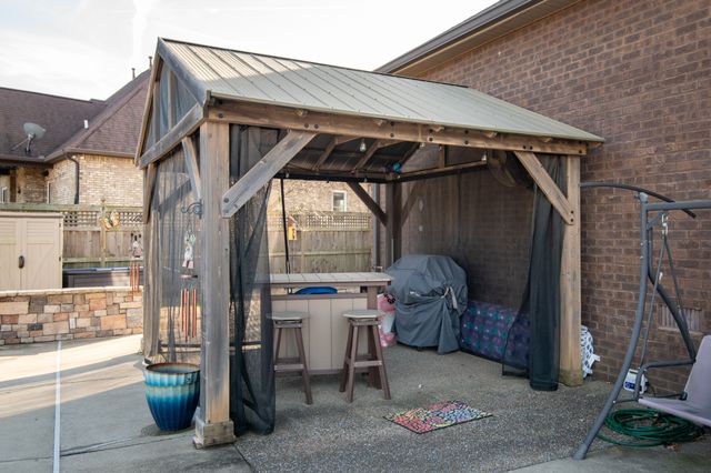 605 Concord Dr, Gallatin, TN 37066