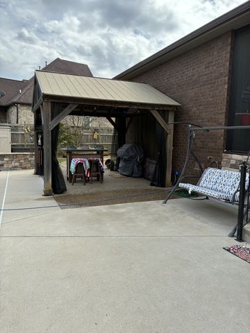 605 Concord Dr, Gallatin, TN 37066