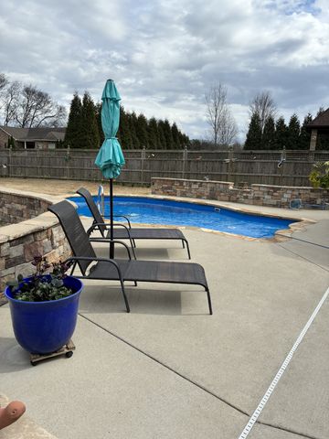 605 Concord Dr, Gallatin, TN 37066